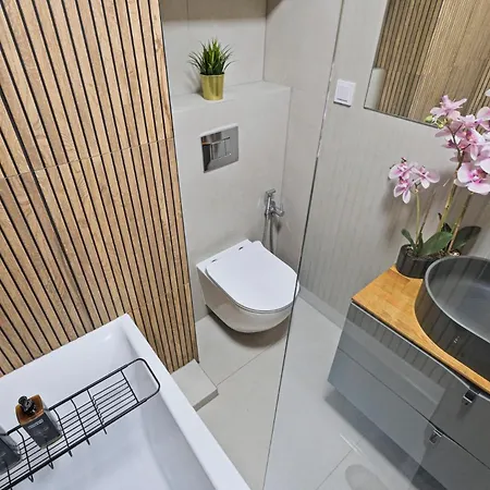 호스텔 Prestige Center Metro, Ac, Smart Tv, 2 Bathrooms 바르샤바
