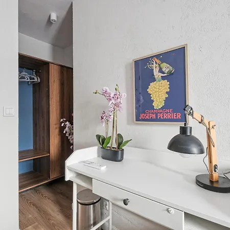 Prestige Center Metro, Ac, Smart Tv, 2 Bathrooms *