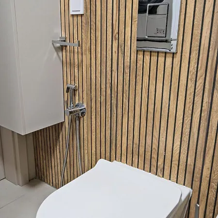 Prestige Center Metro, Ac, Smart Tv, 2 Bathrooms
