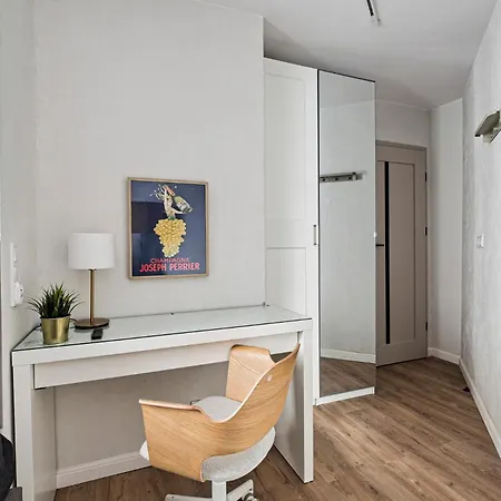Prestige Center Metro, Ac, Smart Tv, 2 Bathrooms Hostel Warszawa